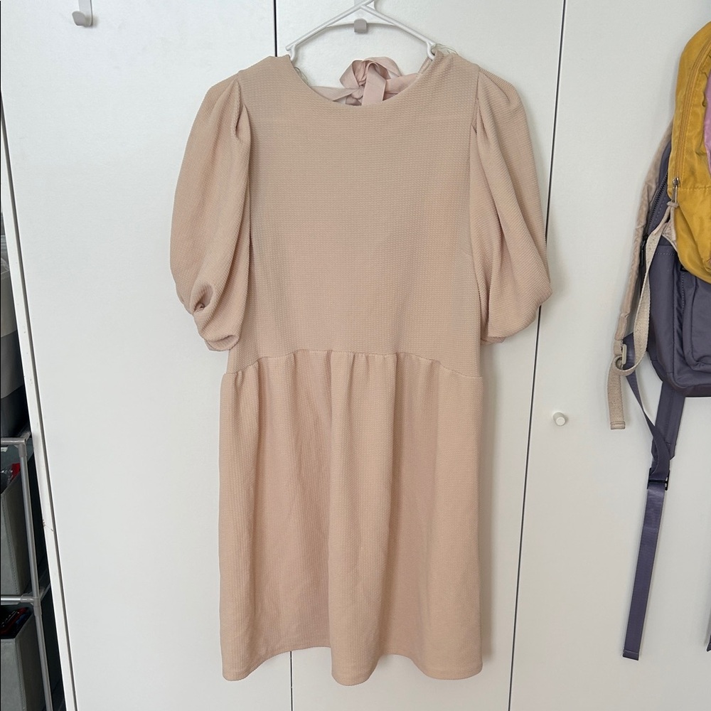 HYFVE Textured beige puffy sleeve dress with tie back